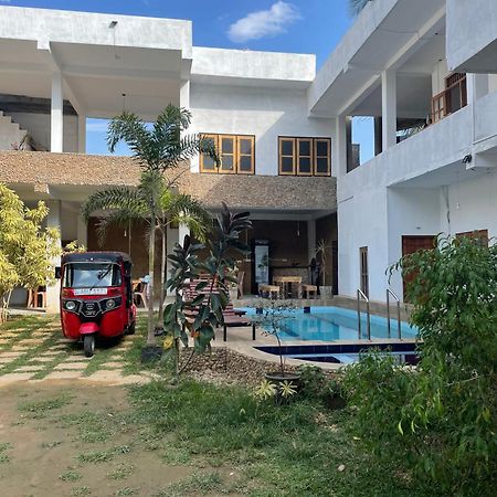Share Safari Family Bungalow Udawalawe Εξωτερικό φωτογραφία