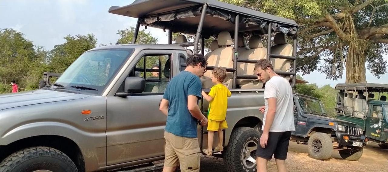 Share Safari Family Bungalow Udawalawe Εξωτερικό φωτογραφία