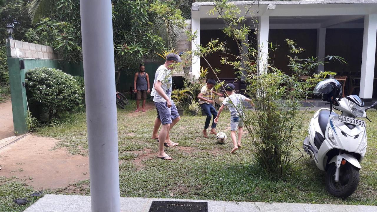Share Safari Family Bungalow Udawalawe Εξωτερικό φωτογραφία